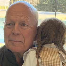 Bruce Willis oslavil narozeniny s rodinou.