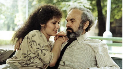 FOTO: Ivona Krajčovičová a Zdeněk Svěrák ve filmu Jako Jed.