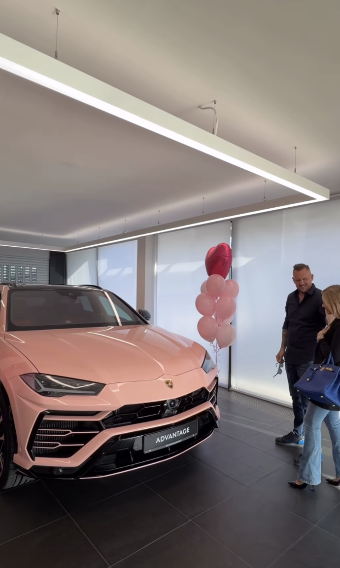 FOTO: Nový vůz Dominiky Myslivcové. – stránka 3