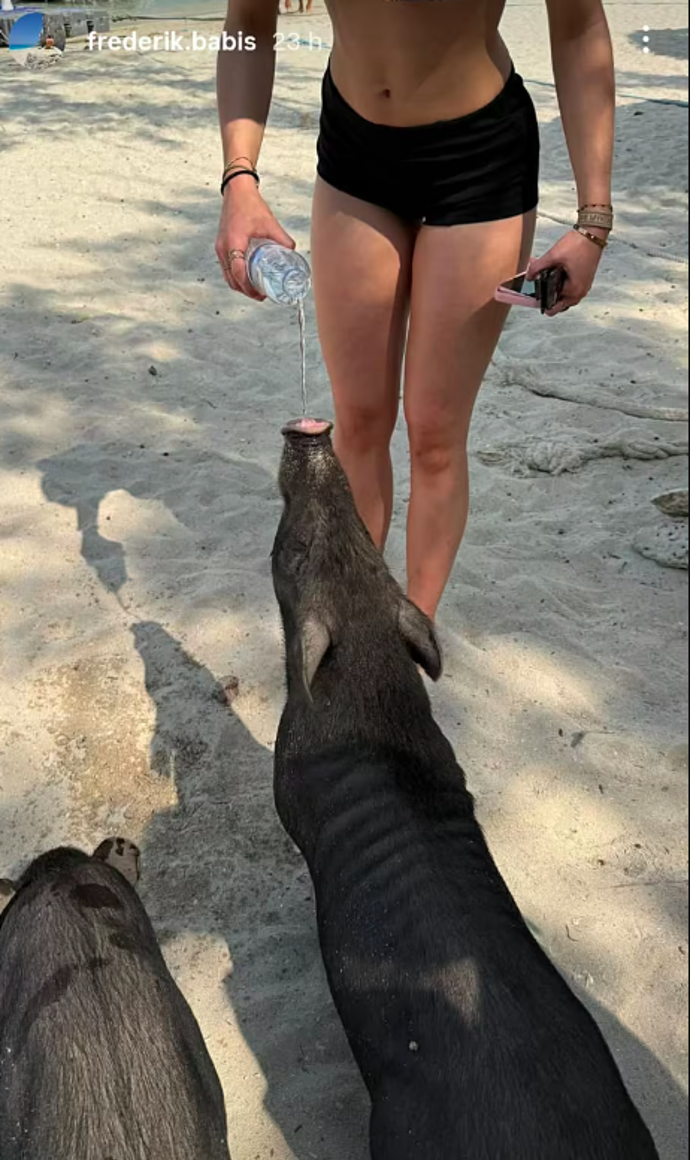 FOTO: Frederik ukázal fotky z dovolené.