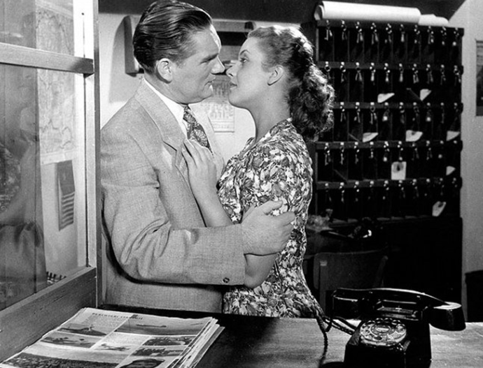 FOTO: František Dibarbora a Stanislava Seimlová ve filmu Dovolená s Andělem. – stránka 5