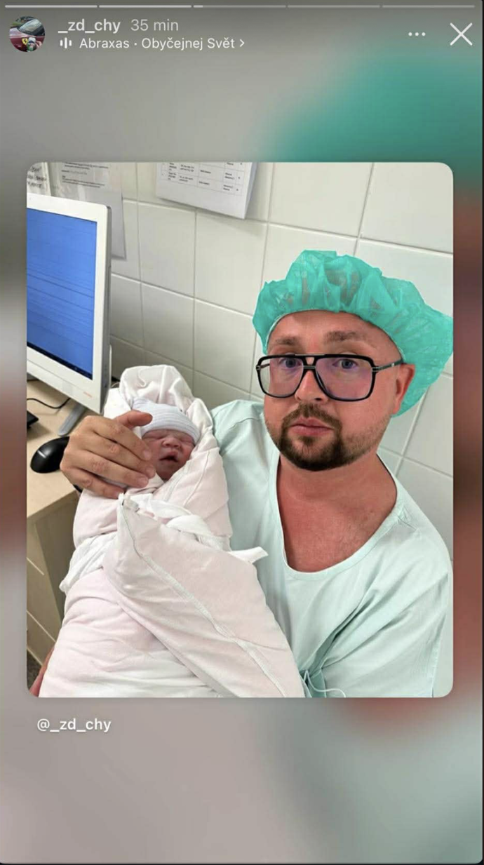 FOTO: Zdeněk okamžitě reagoval fotkami se synem. – stránka 3