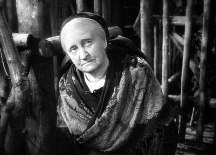 FOTO: Terezie Brzková byla ve filmové Babičce laskavá a moudrá žena. – stránka 3