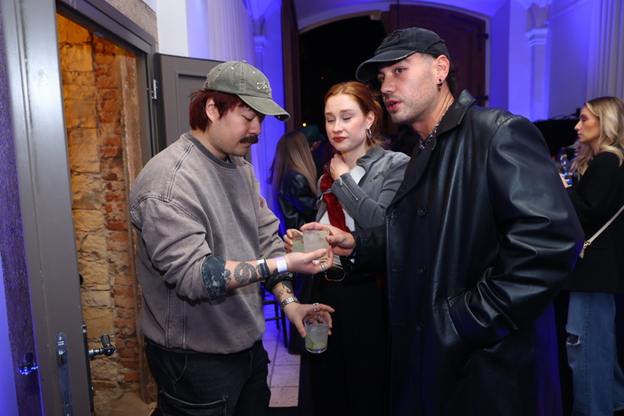 FOTO: Renne Dang a Natálie Halouzková jsou údajně více než přátelé. – stránka 22