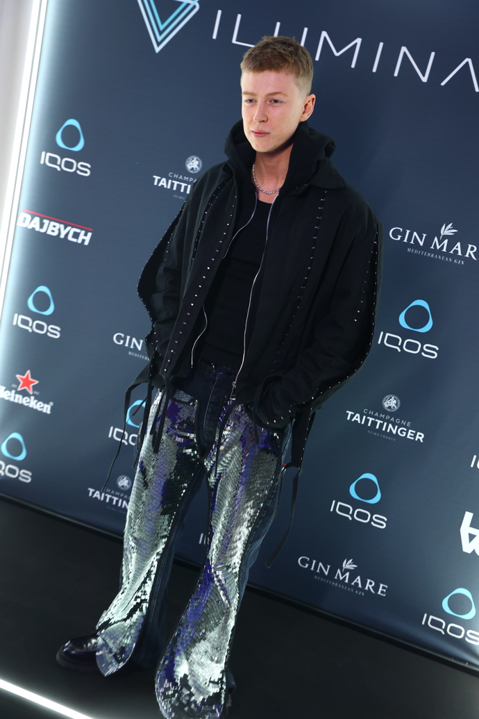 FOTO: Zpěvák Adam Mišík. – stránka 20