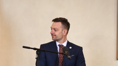 FOTO: Prezident Petr Pavel přijal na Hradě sportovce ze Zimních olympijských a paralympijských her.