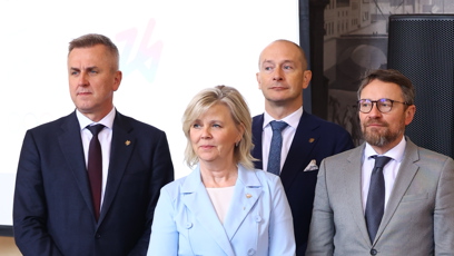 FOTO: Prezident Petr Pavel přijal na Hradě sportovce ze Zimních olympijských a paralympijských her.