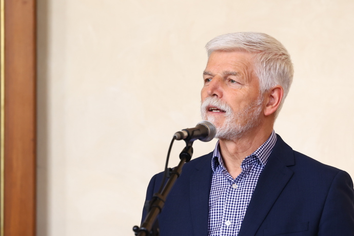 FOTO: Prezident Petr Pavel přijal na Hradě sportovce ze Zimních olympijských a paralympijských her. – stránka 27