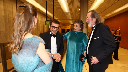 FOTO: Anna Polívková s manželem, otcem a jeho ženou.