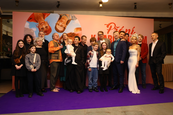 FOTO: Herci na premiéře filmu Přání k narozeninám: Křtiny. – stránka 37