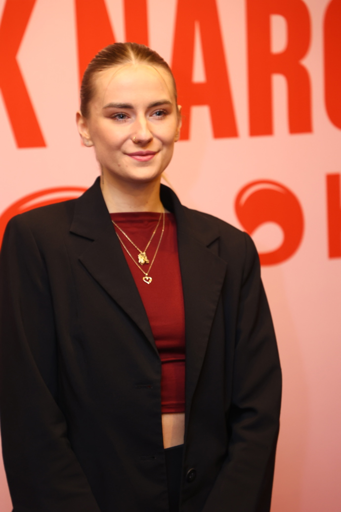 FOTO: Nicola Jordan s Bachelora. – stránka 28