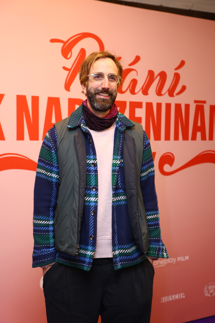 FOTO: Dorazil i herec Petr Vaněk. – stránka 1