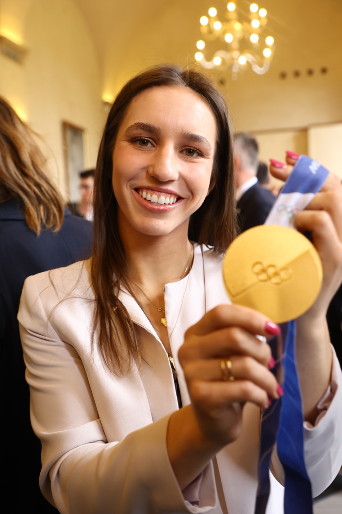 FOTO: Zuzana Maděrová ukázala zlatou medaili.