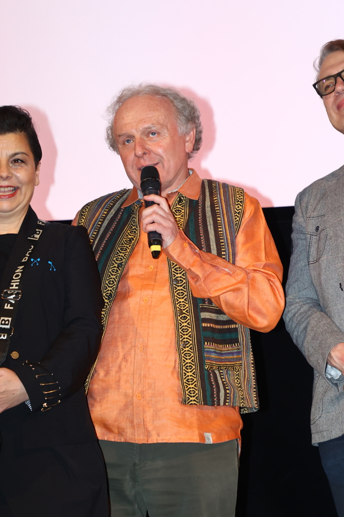 FOTO: Jaroslav Dušek na premiéře filmu Přání k narozeninám: Křtiny. – stránka 8