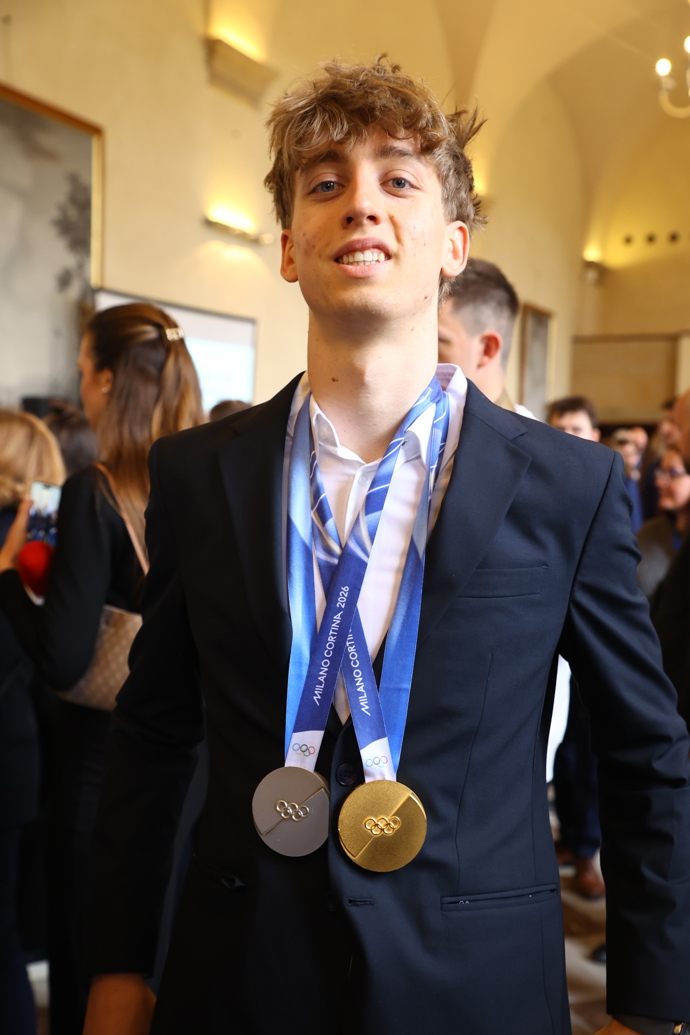 FOTO: Rychlobruslař Metoděj Jílek se svými medailemi. – stránka 5