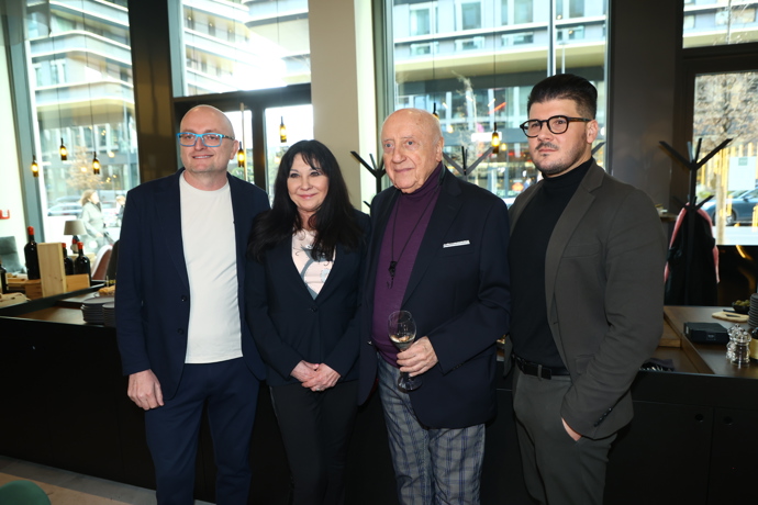 FOTO: Dagmar Patrasová a Felix Slováček na křtu videoklipu. – stránka 44