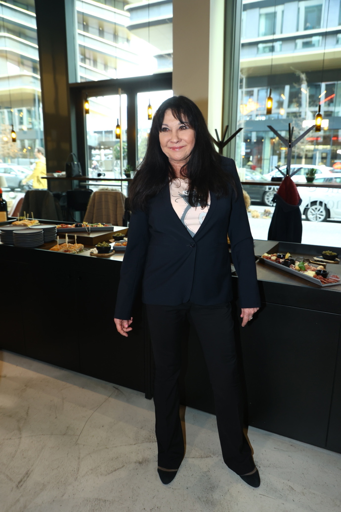 FOTO: Dagmar Patrasová byla elegantní. – stránka 40