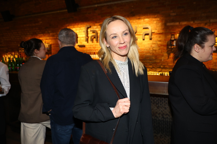 FOTO: Petra Hřebíčková na premiéře série Pád domu Kollerů. – stránka 19