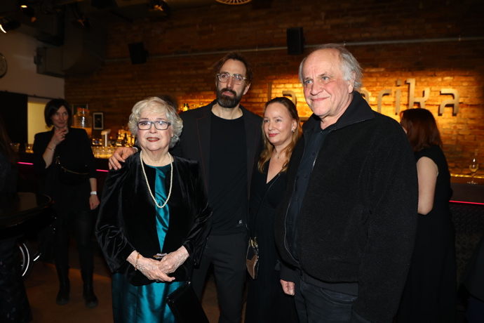 FOTO: Božidara Turzonovová a Michael Kocáb. – stránka 2