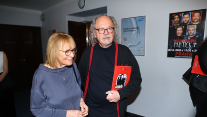 FOTO: Ondřej Hejma dorazil na slavnostní premiéru muzikálu Andělé.