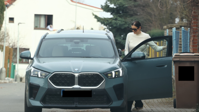 FOTO: Ornella Koktová odjela chvilku poté, co si převzala nový dům.