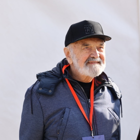 Zdeněk Svěrák na demonstraci Milionu chvilek.