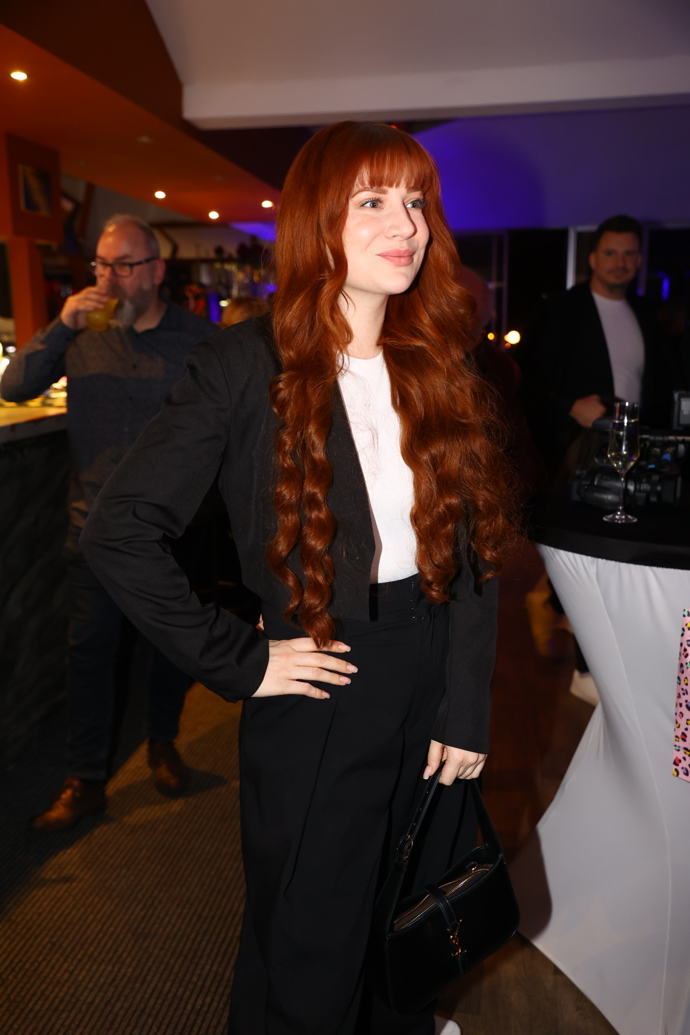 FOTO: Kateřina Bláhová na oslavě Martina Maxy. – stránka 5