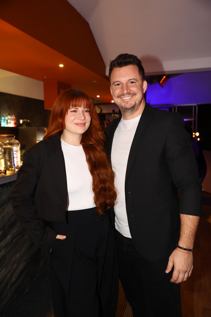 FOTO: Kateřina Bláhová s Karlem Kašákem. – stránka 3