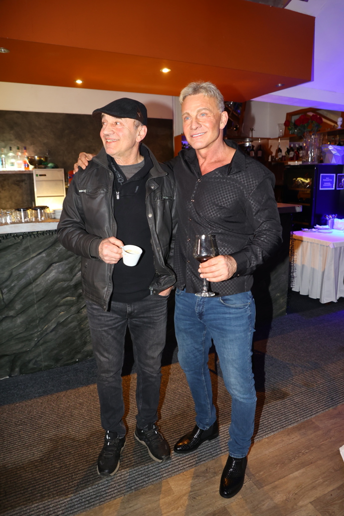 FOTO: Martin Maxa s bratrem. – stránka 2