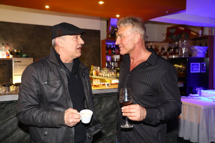 FOTO: Martin Maxa oslavil narozeniny. – stránka 9