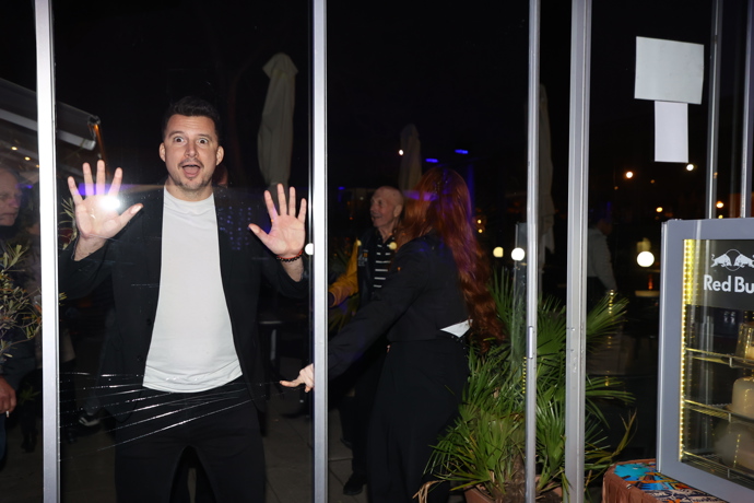 FOTO: Karel Kašák dělal opičky. – stránka 2