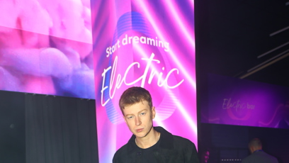 FOTO: Akci mezinárodního projektu Electric Dreams značky IQOS si nenechal ujít ani Adam Mišík.