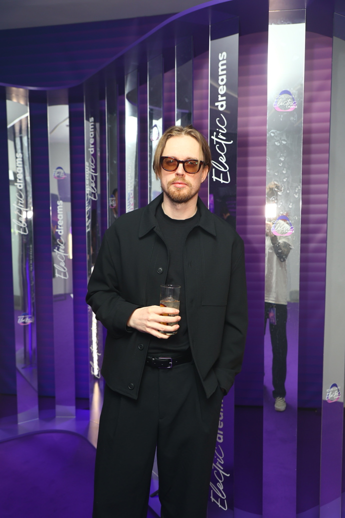 FOTO: Paulie Garand rozjel projekt Korzuj za snem. – stránka 48