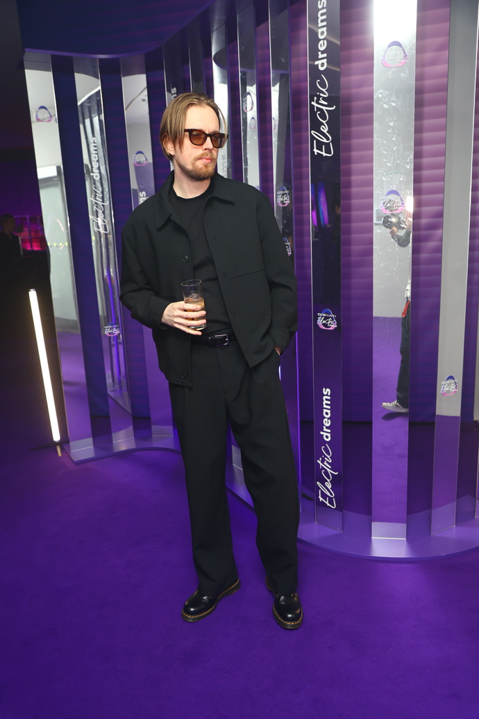 FOTO: Paulie Garand představil lokální projekt Korzuj za snem ve spolupráci s IQOS. – stránka 16