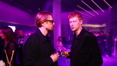 FOTO: Adam Mišík při konverzaci s Pauliem Garandtem.