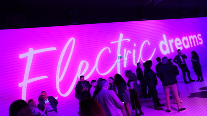 FOTO: Na akci mezinárodního projektu Electric Dreams dorazila řada hostů.