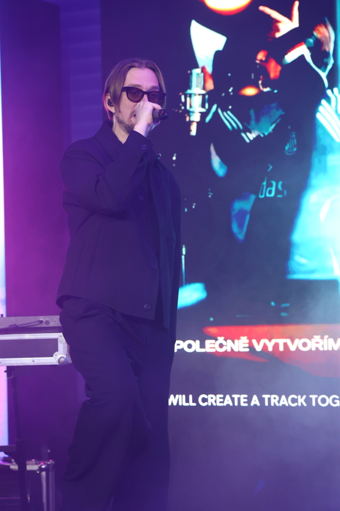 FOTO: Paulie Garand je na hudební scéně přibližně dvacet let. – stránka 12