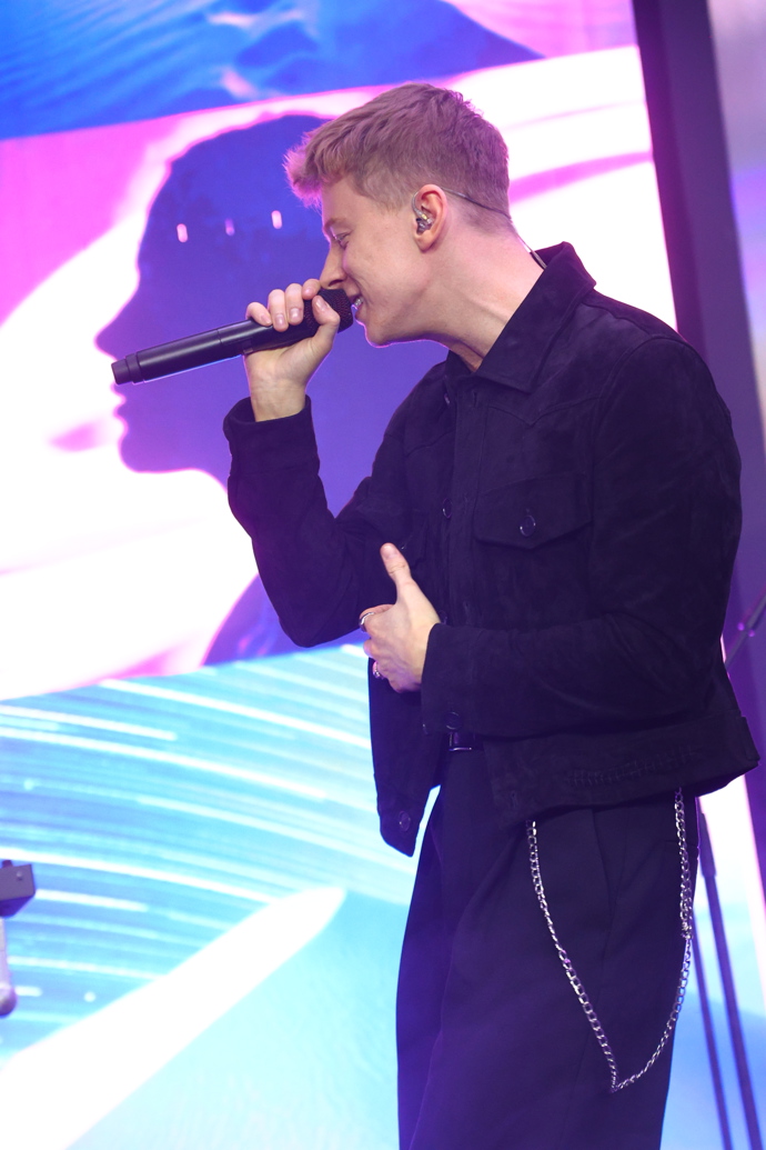 FOTO: Adam Mišík předvedl skvělou show. – stránka 1