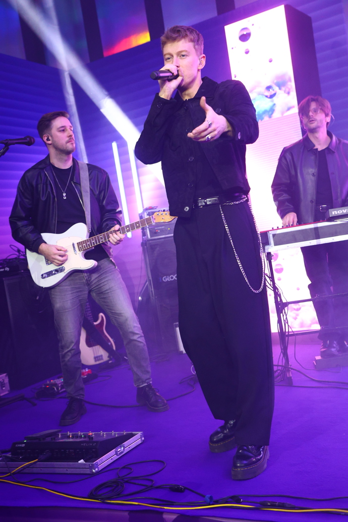 FOTO: Adam Mišík během své show.