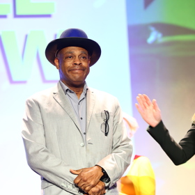 Herec Michael Winslow na Comic-Conu.