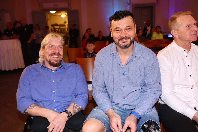 FOTO: Michal Vápenka je dlouhodobě jednou z nejvýraznějších tváří českého para hokeje. – stránka 8