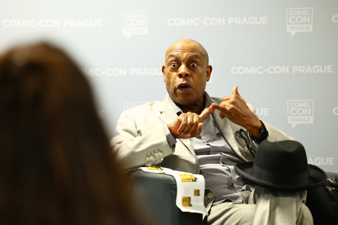 FOTO: Herec Michael Winslow na Comic-Conu. – stránka 1