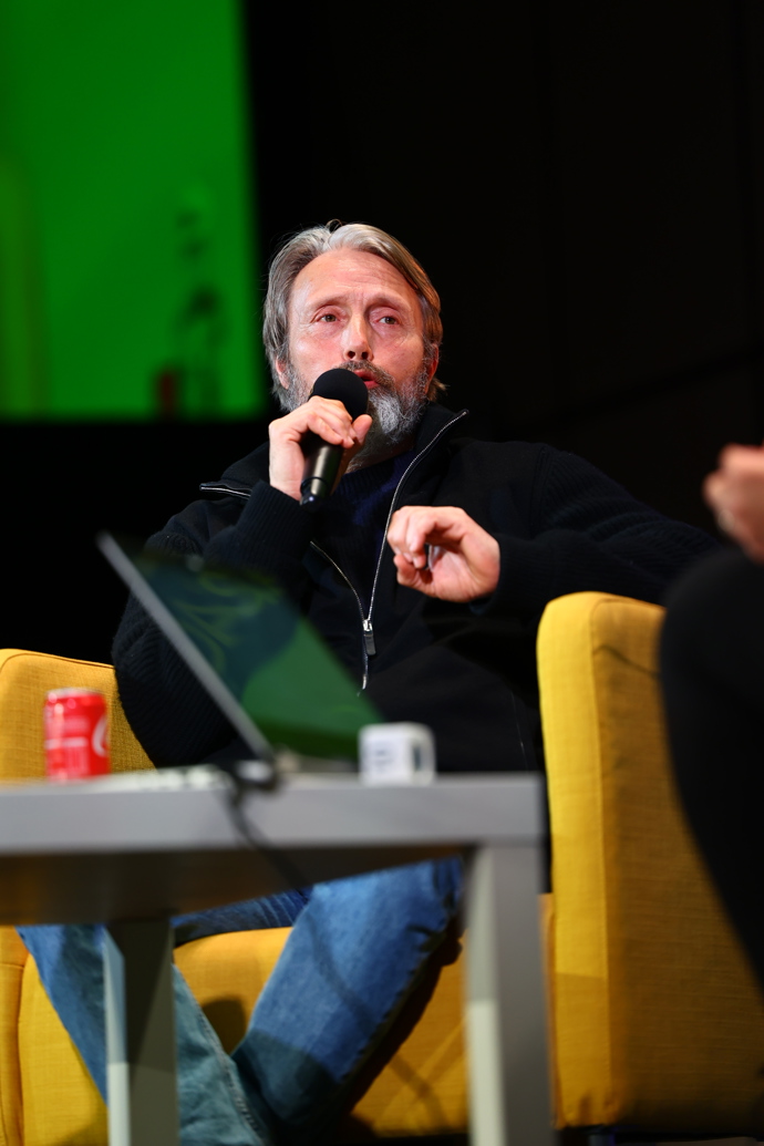 FOTO: Dánský herec Mad Mikkelsen na Comic-Conu. – stránka 6