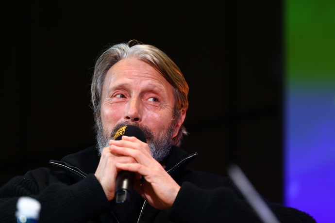 FOTO: Dánský herec Mad Mikkelsen na Comic-Conu. – stránka 5