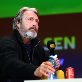 Dánský herec Mad Mikkelsen na Comic-Conu.