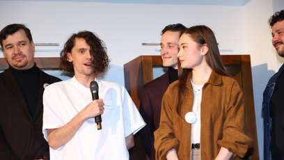 FOTO: Filip Kratochvíl po dlouhé době na veřejnosti.