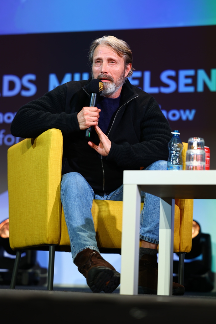 FOTO: Dánský herec Mad Mikkelsen na Comic-Conu. – stránka 1
