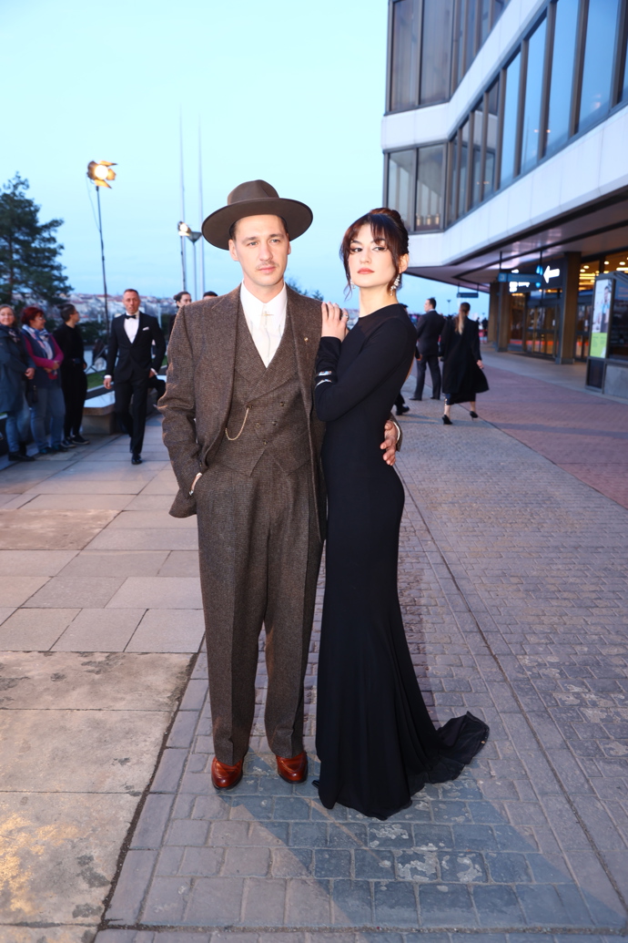 FOTO: Jan Nedbal dorazil jako britský gentleman. – stránka 21