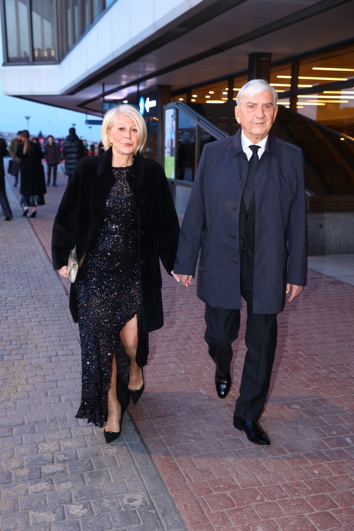 FOTO: Miroslav Donutil s manželkou Zuzanou. – stránka 1