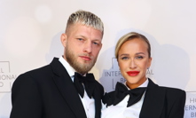 Ples v Intru si nenechali ujít ani Nela Slováková s Radkem Roušalem.